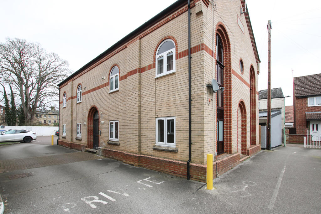 2 bed 1st Floor Flat for rent in Newmarket. From Morris Armitage - Newmarket 2 bed 1st Floor Flat for rent in Newmarket. From Morris Armitage - Newmarket