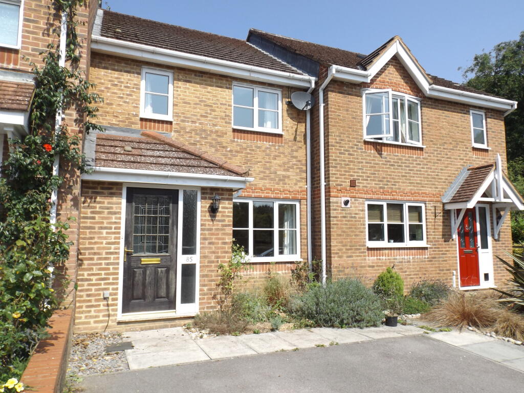3 bed Mid Terraced House for rent in Broadgate. From Morris Dibben - Chandler's Ford