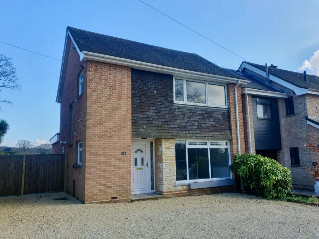 3 bed Detached for rent in Highbridge. From Morris Dibben - Chandler's Ford 3 bed Detached for rent in Highbridge. From Morris Dibben - Chandler's Ford