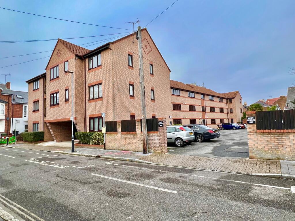 1 bed 1st Floor Flat for rent in Portsmouth. From Morris Dibben - Portsmouth