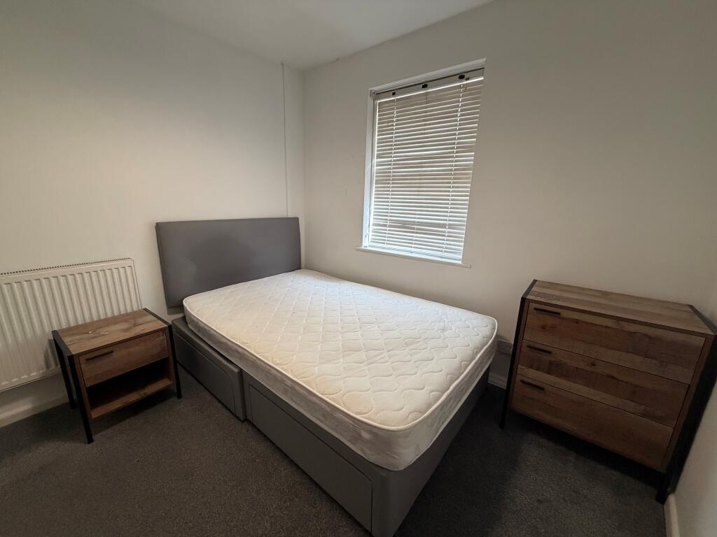 6 bed House Share for rent in Portsmouth. From Morris Dibben - Portsmouth