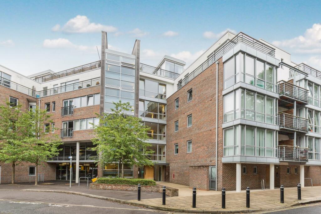 1 bed 1st Floor Flat for rent in Portsmouth. From Morris Dibben - Portsmouth