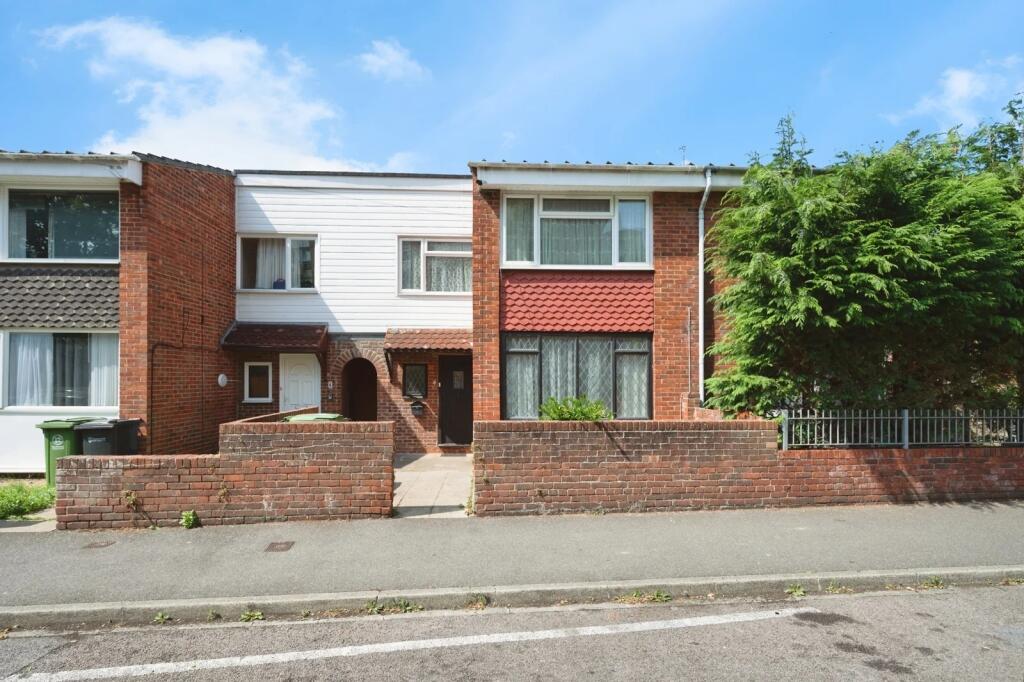 5 bed Detached for rent in Portsmouth. From Morris Dibben - Portsmouth