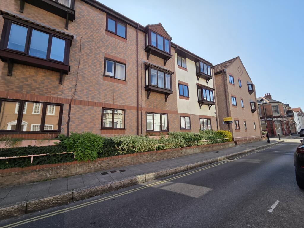 1 bed 1st Floor Flat for rent in Portsmouth. From Morris Dibben - Portsmouth