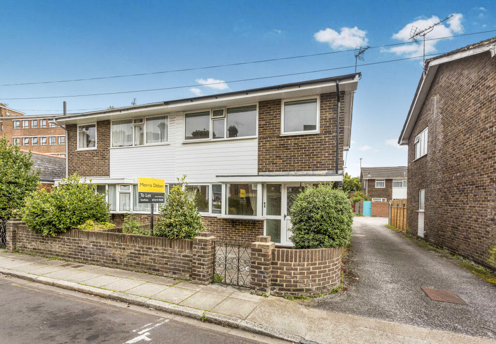3 bed Detached for rent in Portsmouth. From Morris Dibben - Portsmouth