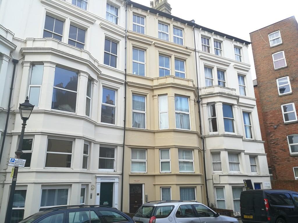 2 bed 1st Floor Flat for rent in Portsmouth. From Morris Dibben - Portsmouth 2 bed 1st Floor Flat for rent in Portsmouth. From Morris Dibben - Portsmouth