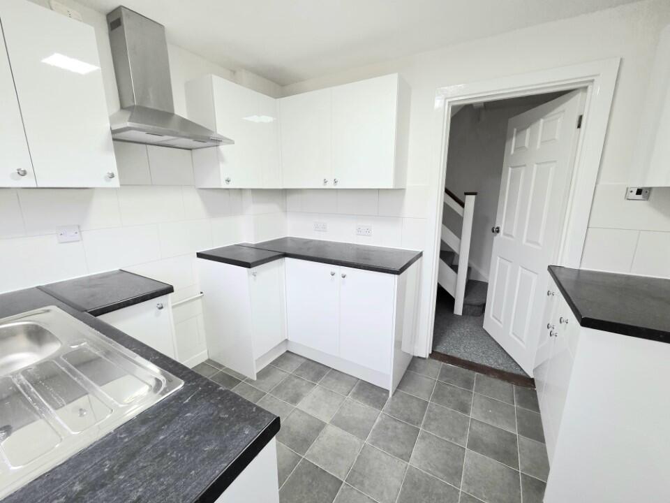 3 bed Detached for rent in Horndean. From Morris Dibben - Portsmouth