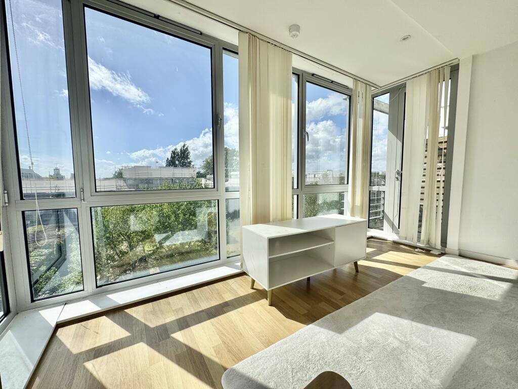 2 bed Apartment for rent in Portsmouth. From Morris Dibben - Portsmouth 2 bed Apartment for rent in Portsmouth. From Morris Dibben - Portsmouth