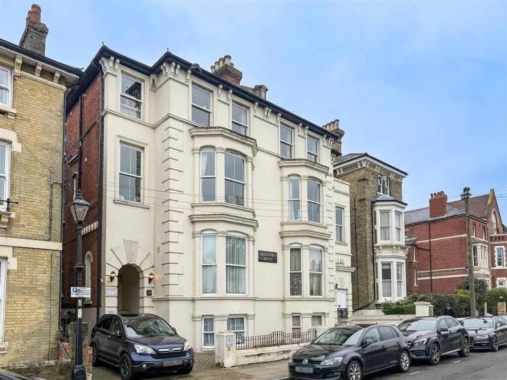 1 bed Apartment for rent in Portsmouth. From Morris Dibben - Portsmouth 1 bed Apartment for rent in Portsmouth. From Morris Dibben - Portsmouth