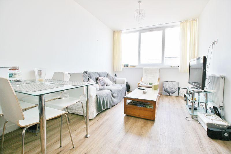 2 bed Apartment for rent in Portsmouth. From Morris Dibben - Portsmouth 2 bed Apartment for rent in Portsmouth. From Morris Dibben - Portsmouth