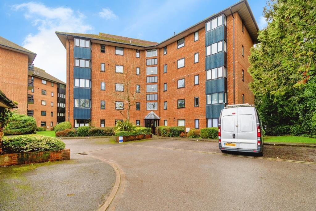 3 bed Apartment for rent in Rownhams. From Morris Dibben - Southampton 3 bed Apartment for rent in Rownhams. From Morris Dibben - Southampton