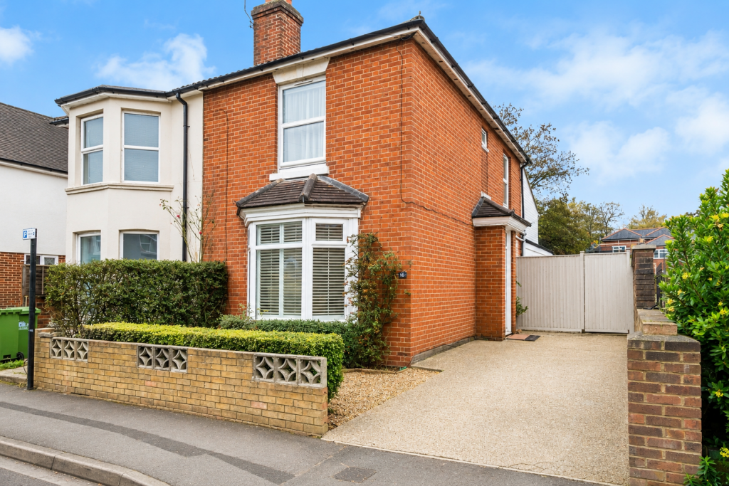 3 bed Semi Detached for rent in Southampton. From Morris Dibben - Southampton