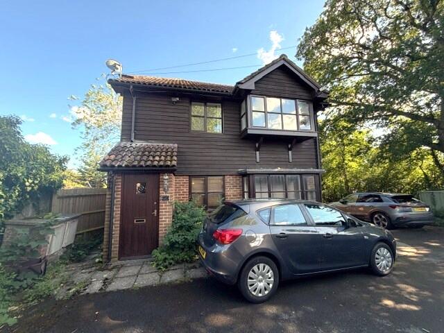 1 bed 1st Floor Flat for rent in Rownhams. From Morris Dibben - Southampton