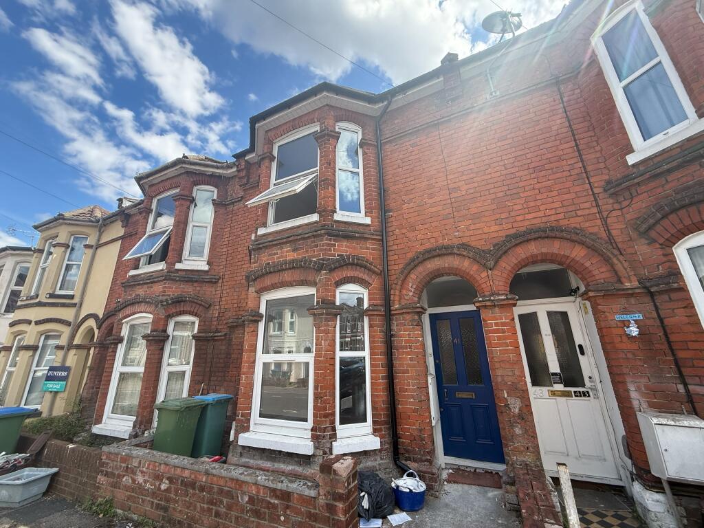 3 bed Mid Terraced House for rent in Southampton. From Morris Dibben - Southampton