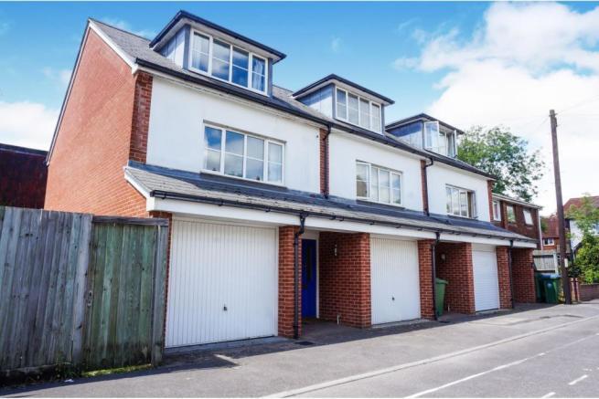 3 bed Detached for rent in Southampton. From Morris Dibben - Southampton