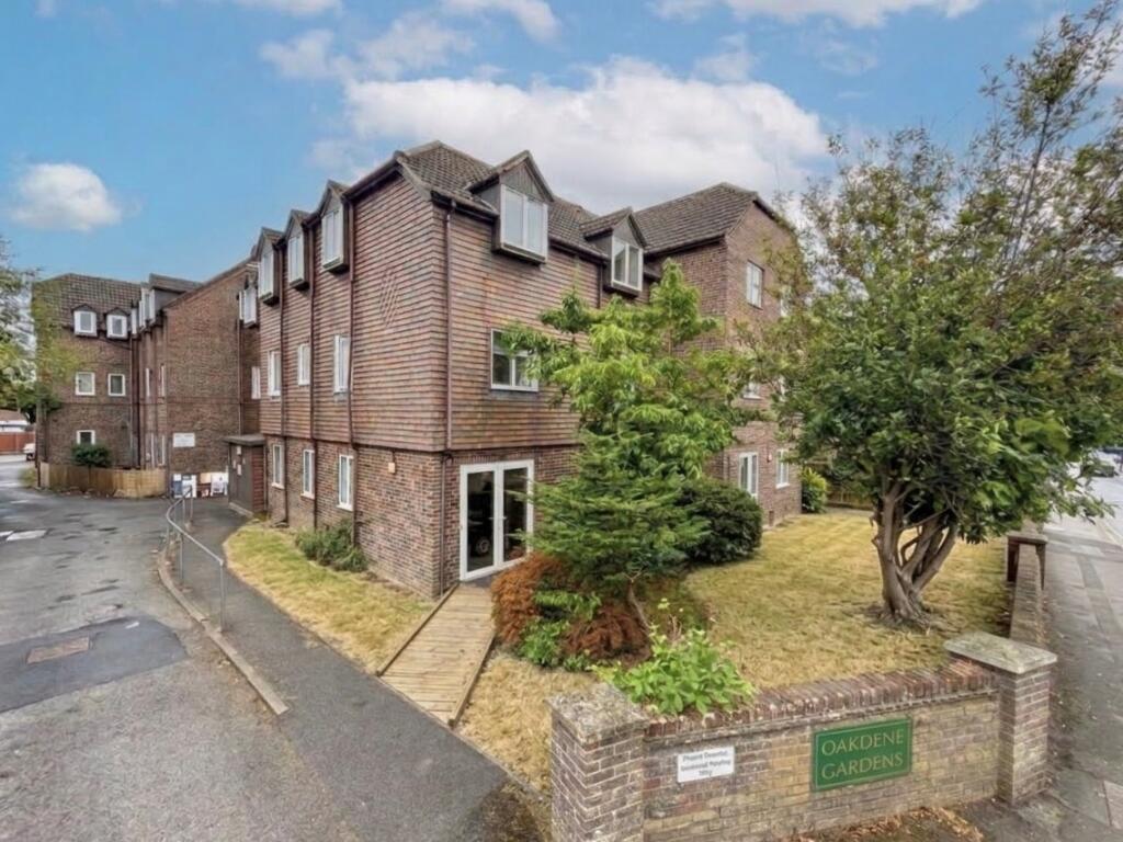 2 bed Apartment for rent in Horton Heath. From Morris Dibben - Southampton