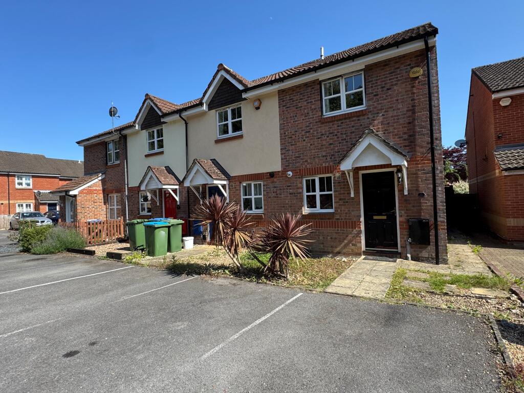2 bed End of Terrace for rent in Netley. From Morris Dibben - Woolston