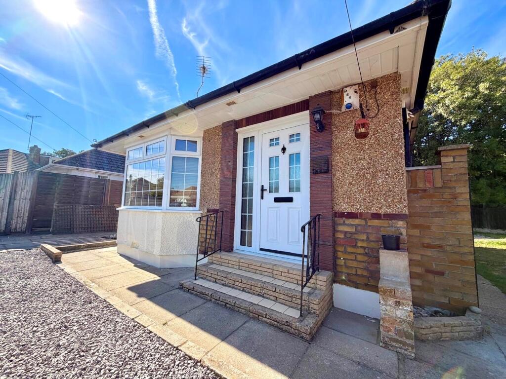 2 bed Bungalow for rent in Hedge End. From Morris Dibben - Woolston