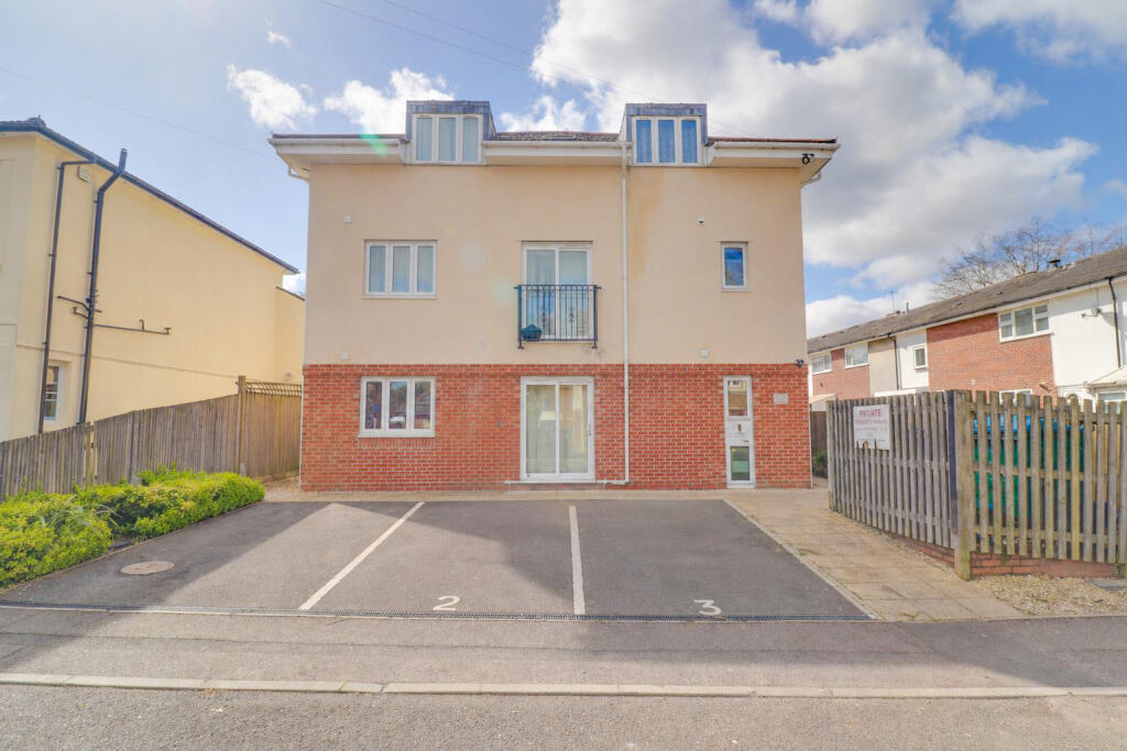 2 bed House (unspecified) for rent in Southampton. From Morris Dibben - Woolston 2 bed House (unspecified) for rent in Southampton. From Morris Dibben - Woolston