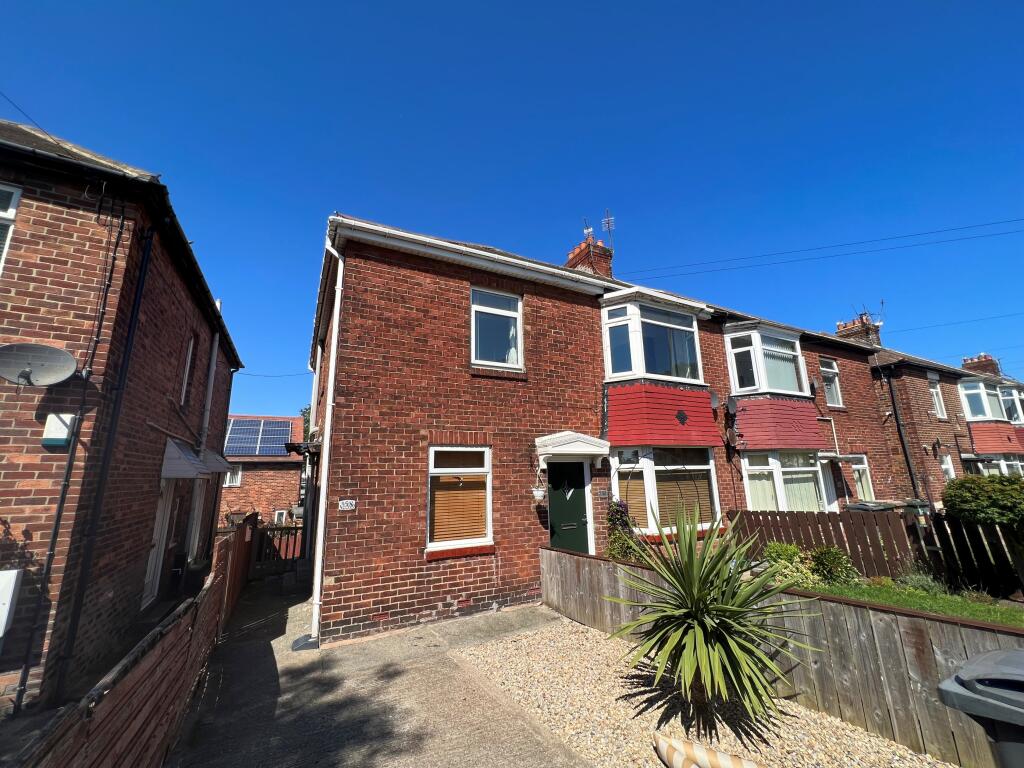 2 bed 1st Floor Flat for rent in Meadow Well. From Moving Homes Sales & Lettings - North Shields 2 bed 1st Floor Flat for rent in Meadow Well. From Moving Homes Sales & Lettings - North Shields