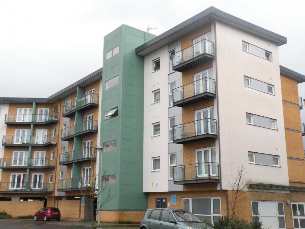 2 bed 1st Floor Flat for rent in Hatfield. From Moving Places - Hatfield
