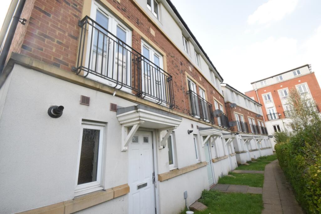 4 bed Detached for rent in Hatfield. From Moving Places - Hatfield