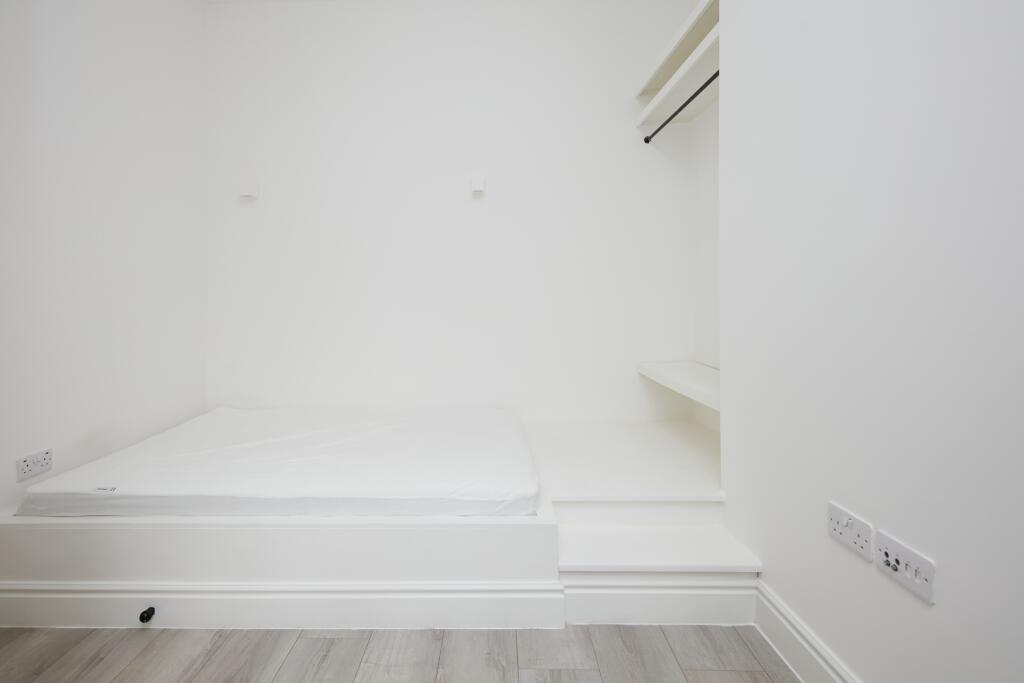0 bed Studio for rent in London. From Moving Places - Hatfield