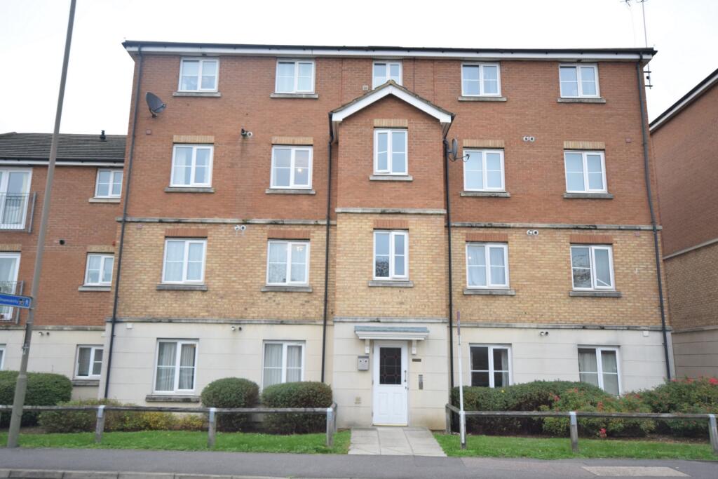 2 bed 1st Floor Flat for rent in Hatfield. From Moving Places - Hatfield