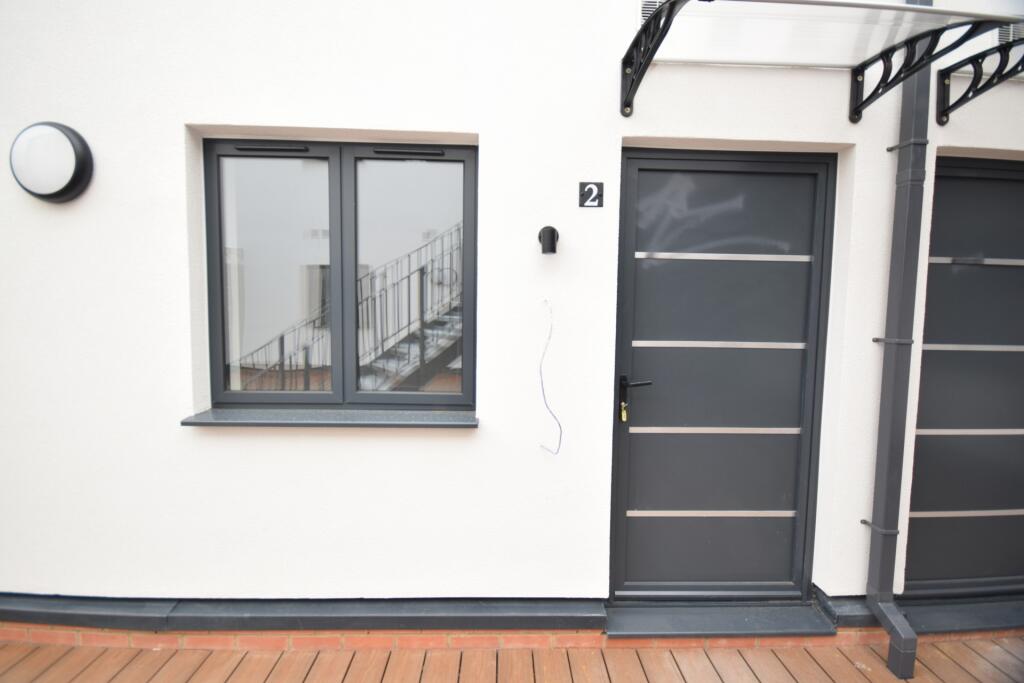 1 bed 1st Floor Flat for rent in Hatfield. From Moving Places - Hatfield