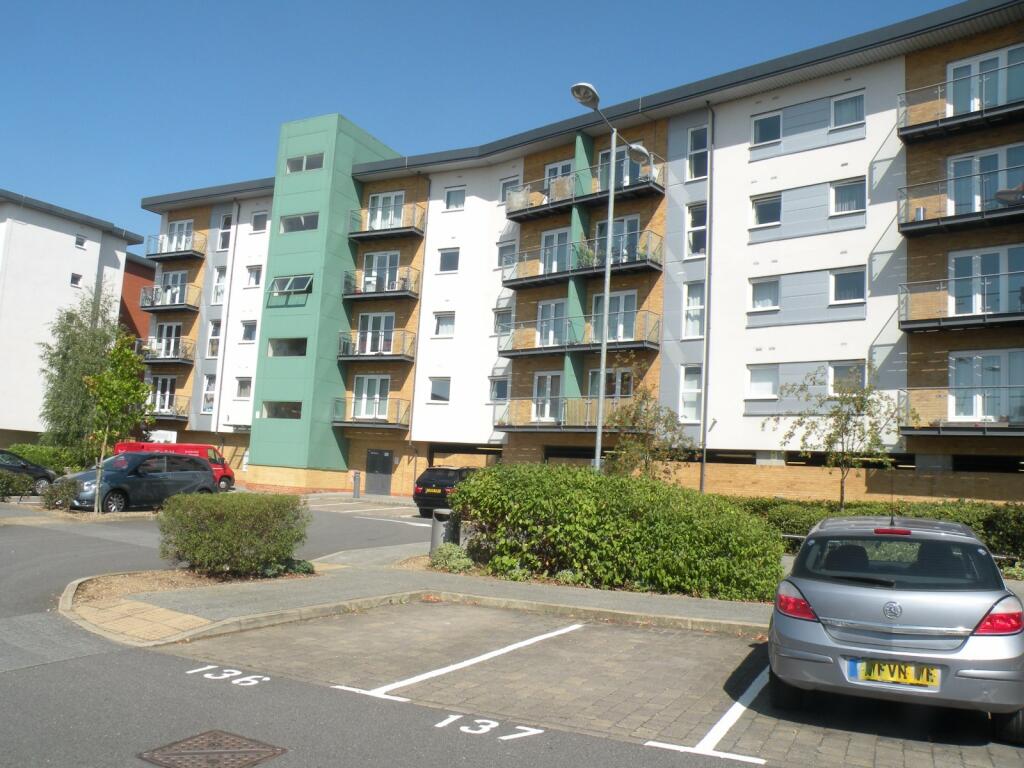 1 bed 1st Floor Flat for rent in Hatfield. From Moving Places - Hatfield