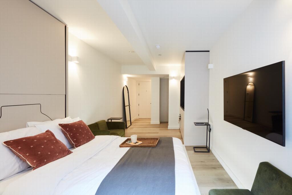 4 bed Studio for rent in . From Moving Places - Hatfield 4 bed Studio for rent in . From Moving Places - Hatfield