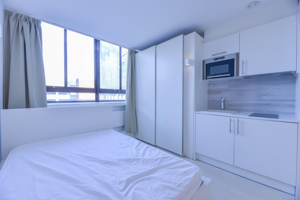 4 bed Studio for rent in Harrow. From Moving Places - Hatfield