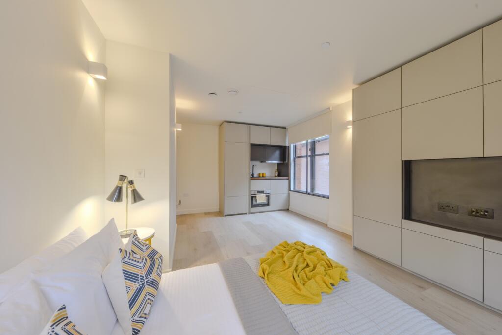 4 bed Studio for rent in Luton. From Moving Places - Hatfield