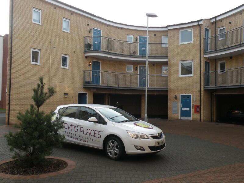 2 bed Apartment for rent in Hatfield. From Moving Places - Hatfield