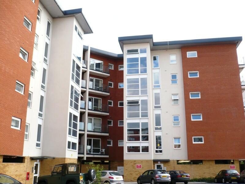 2 bed 1st Floor Flat for rent in Hatfield. From Moving Places - Hatfield