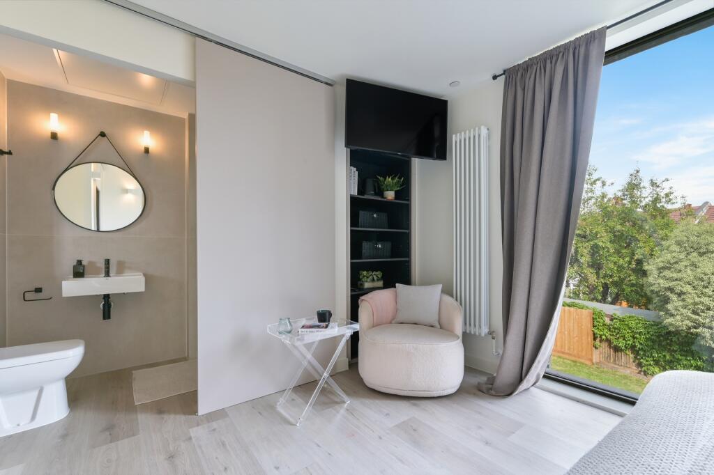 0 bed Studio for rent in Harrow. From Moving Places - Hatfield