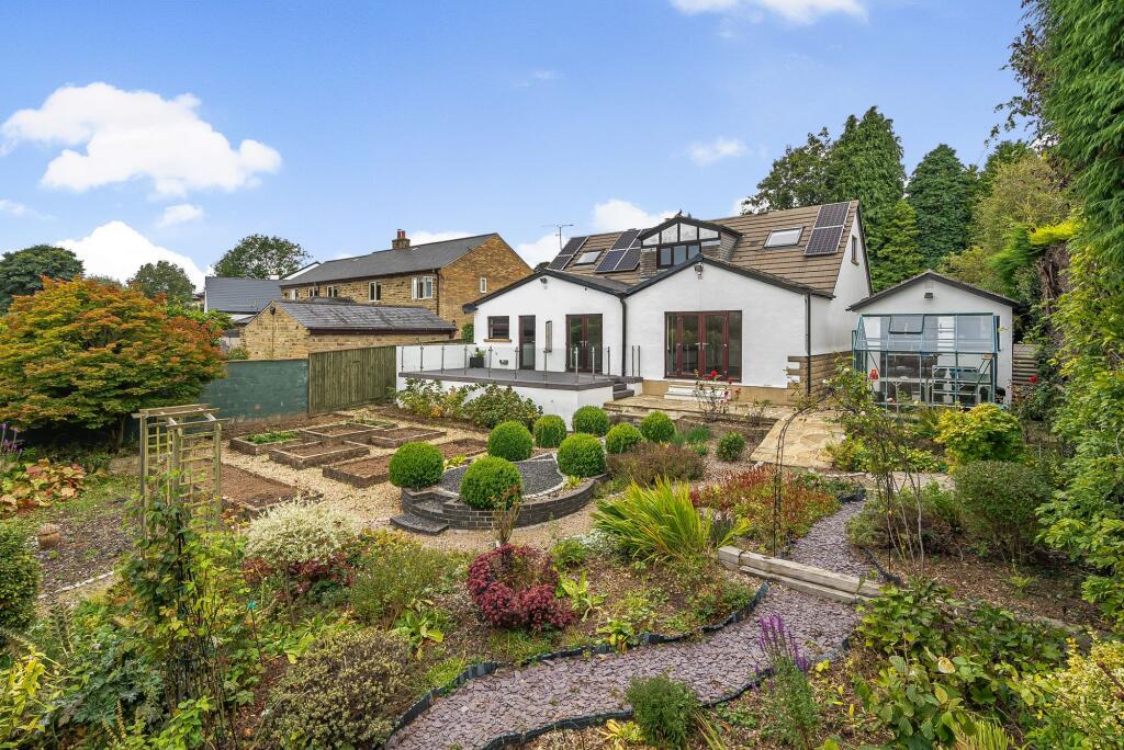 4 bed Detached for rent in Follifoot. From Myrings Estate Agents - Harrogate