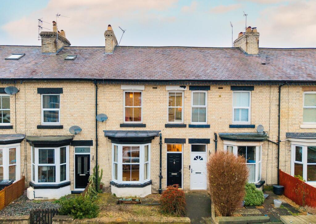 4 bed Mid Terraced House for rent in Harrogate. From Myrings Estate Agents - Harrogate