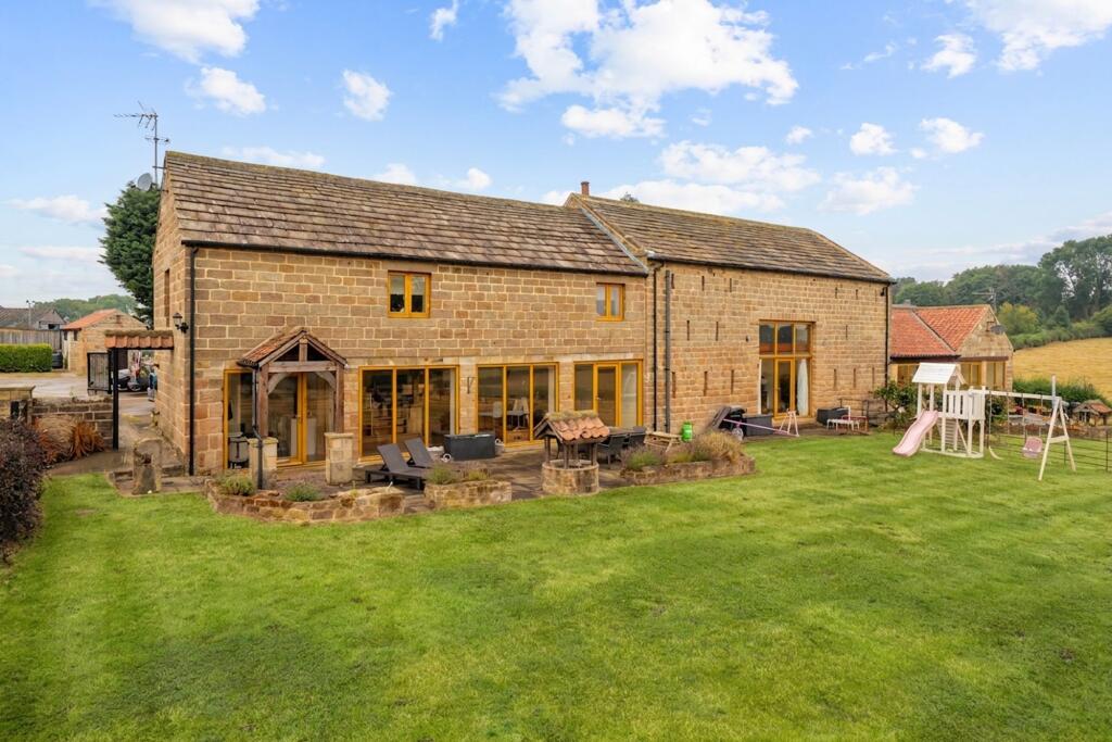 4 bed Barn Conversion for rent in Forest Moor. From Myrings Estate Agents - Harrogate