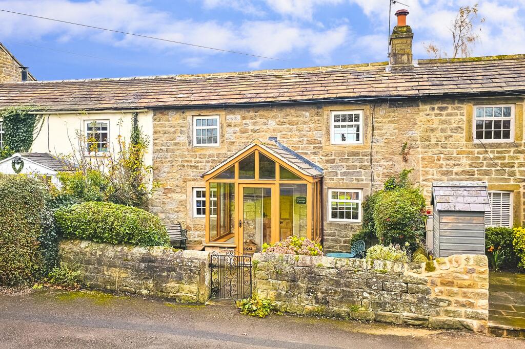 2 bed Cottage for rent in Harrogate. From Myrings Estate Agents - Harrogate 2 bed Cottage for rent in Harrogate. From Myrings Estate Agents - Harrogate