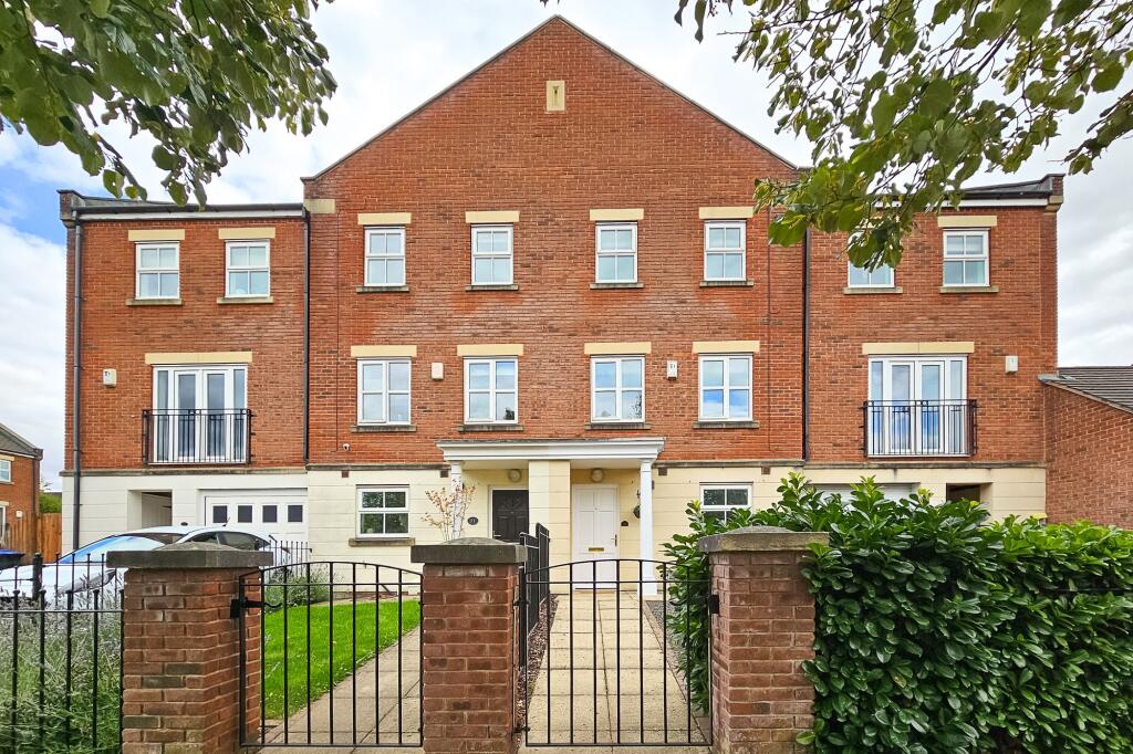 4 bed Mid Terraced House for rent in Harrogate. From Myrings Estate Agents - Harrogate 4 bed Mid Terraced House for rent in Harrogate. From Myrings Estate Agents - Harrogate