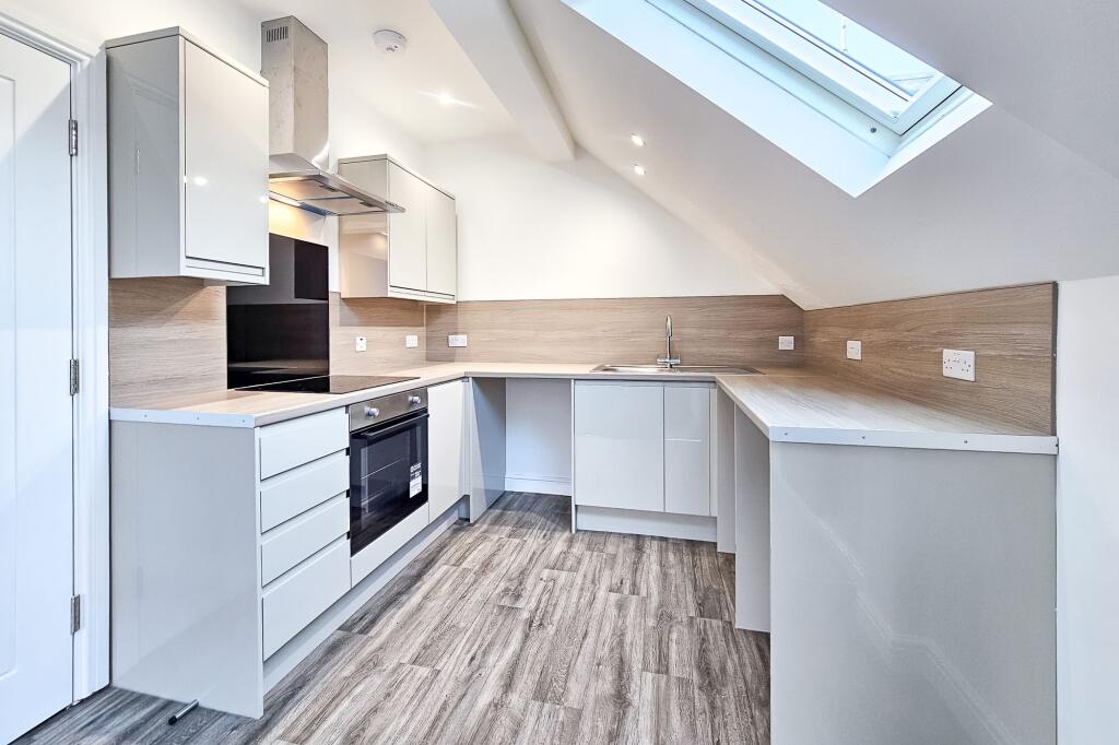 2 bed 1st Floor Flat for rent in Harrogate. From Myrings Estate Agents - Harrogate 2 bed 1st Floor Flat for rent in Harrogate. From Myrings Estate Agents - Harrogate
