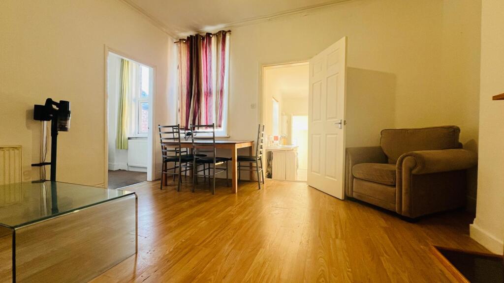 3 bed 1st Floor Flat for rent in Gateshead. From Newcastle Lettings - Newcastle 3 bed 1st Floor Flat for rent in Gateshead. From Newcastle Lettings - Newcastle