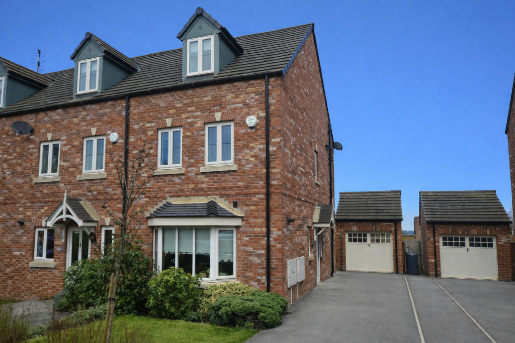 4 bed Town House for rent in Bingham. From Newton Fallowell - Bingham 4 bed Town House for rent in Bingham. From Newton Fallowell - Bingham