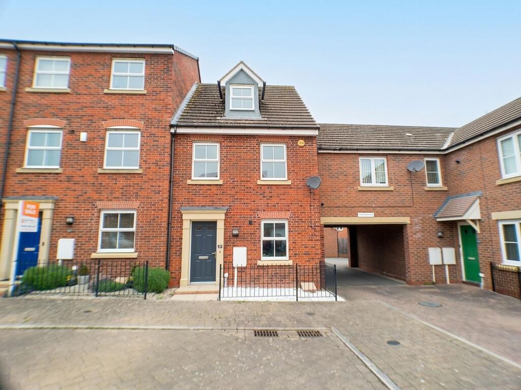 3 bed Mid Terraced House for rent in Bingham. From Newton Fallowell - Bingham