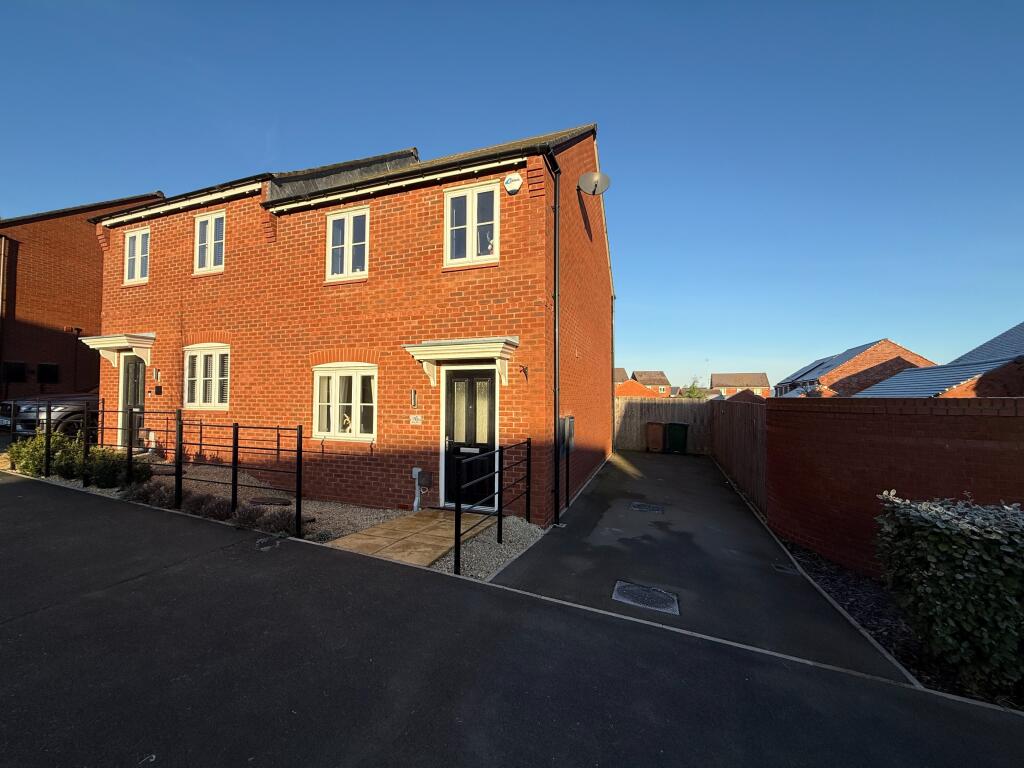 3 bed Semi Detached for rent in Woodville. From Newton Fallowell - Burton on Trent