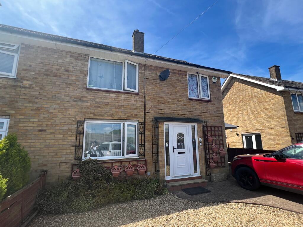 3 bed Semi Detached for rent in Grantham. From Newton Fallowell - Grantham 3 bed Semi Detached for rent in Grantham. From Newton Fallowell - Grantham