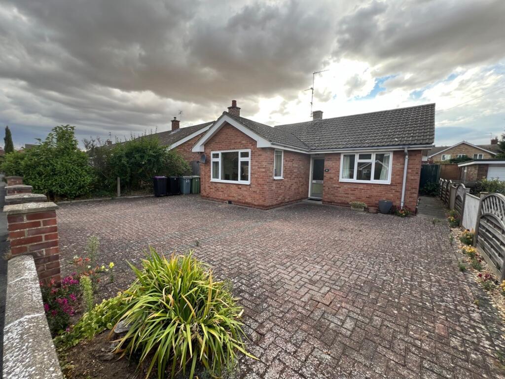 2 bed Detached bungalow for rent in Grantham. From Newton Fallowell - Grantham