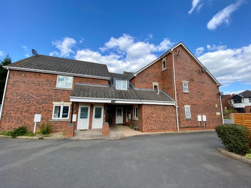 2 bed 1st Floor Flat for rent in Ibstock. From Newton Fallowell - Coalville