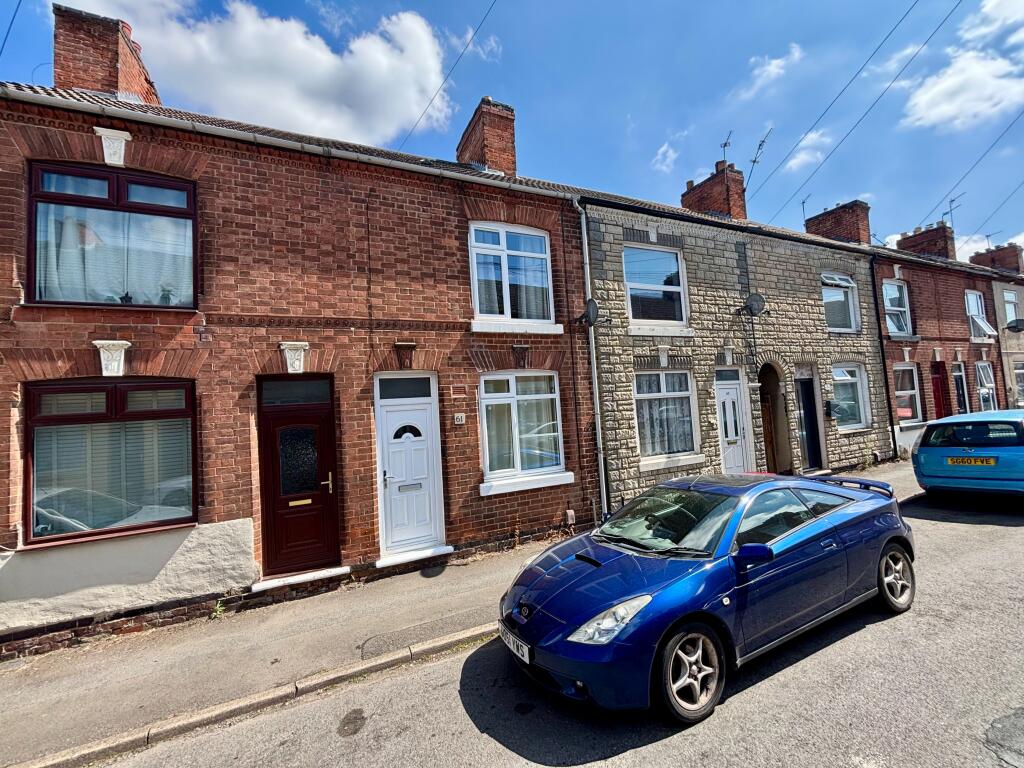 2 bed Mid Terraced House for rent in Coalville. From Newton Fallowell - Coalville